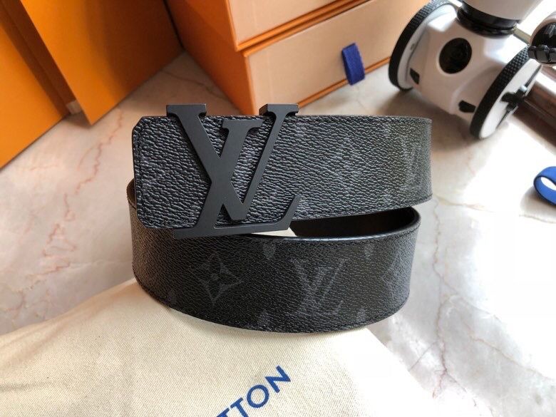 Louis Vuitton High quality men s belt belt