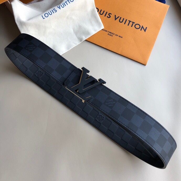 Louis Vuitton Iconic Initials belt