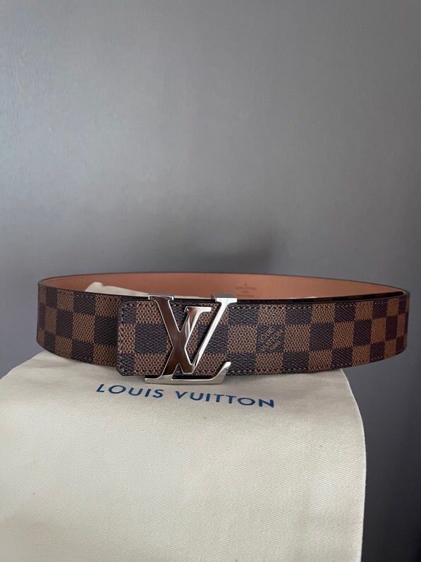 Louis Vuitton Classic Damier/Monogram belt with iconic letters and metal buckle