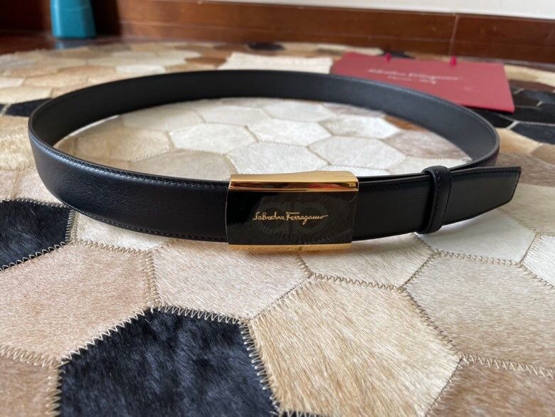 Ferragamo Classic leisure/business brass resin craft automatic hardware Reversible leather belt