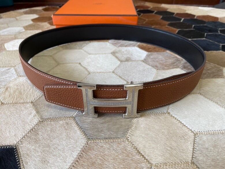 Hermes Stainless steel H single-row studded leather belt