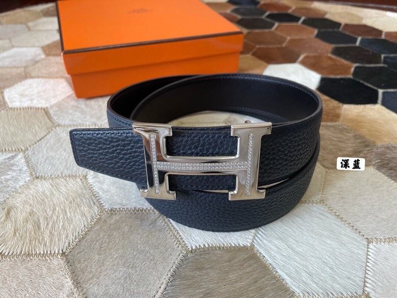 Hermes Stainless steel H single-row studded leather belt