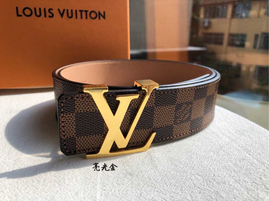 Louis Vuitton Classic Damier/Monogram belt with iconic letters and metal buckle