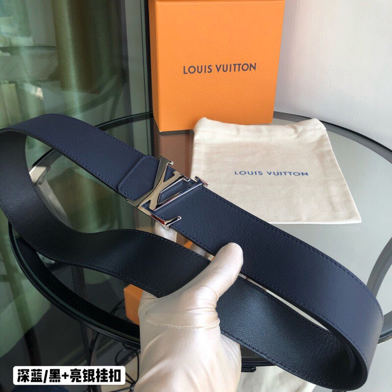 Louis Vuitton Boutique letter hanging buckle 40mm Reversible two-year belt