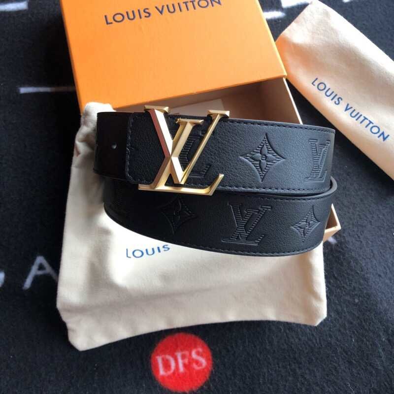 Louis Vuitton 40mm belt with diamond-shaped hardware embossed Monogram letters