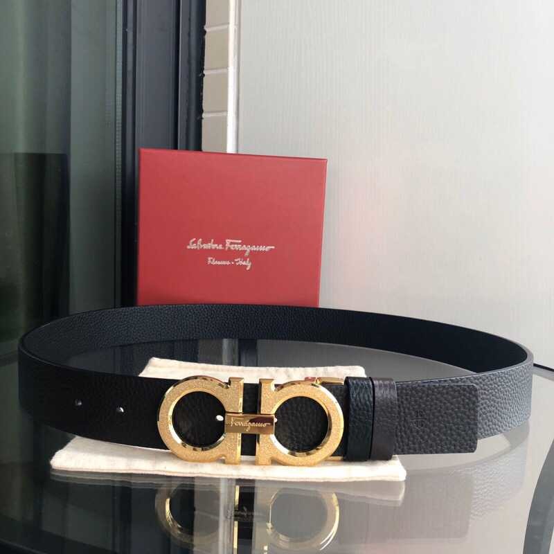 Ferragamo Men s leather Reversible belt with stainless steel buckle