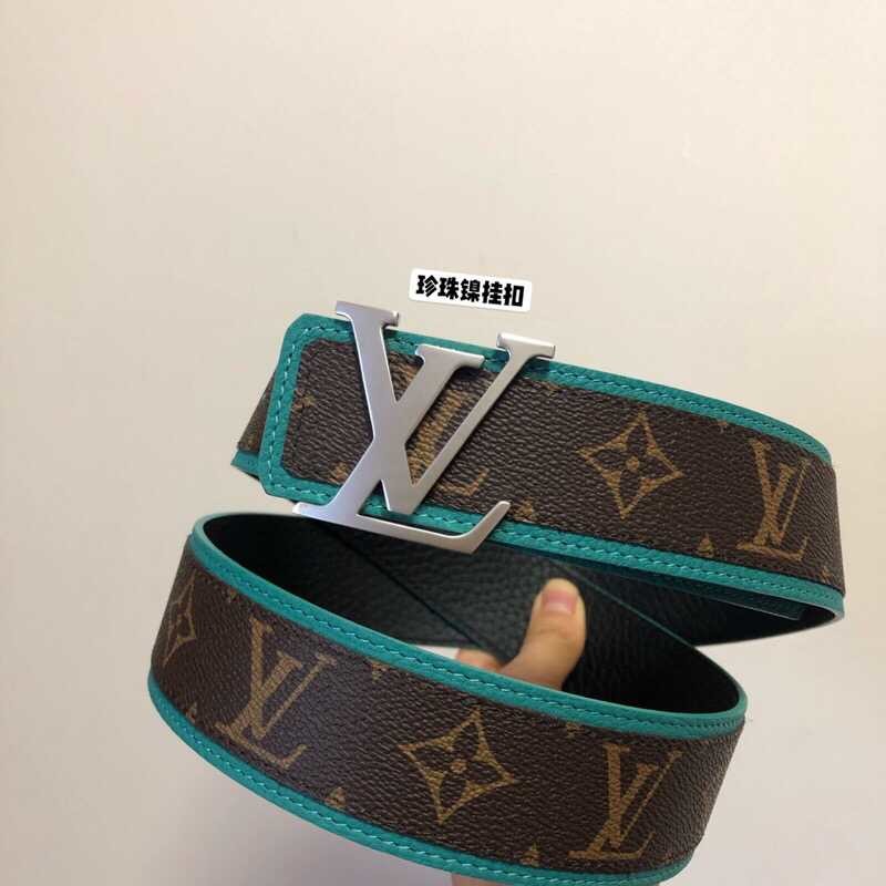 Louis Vuitton SHAPE 40mm Reversible belt