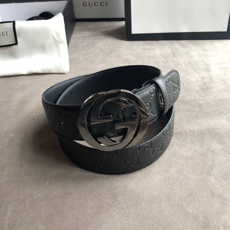 Gucci signature leather men s interlocking GG metal buckle belt