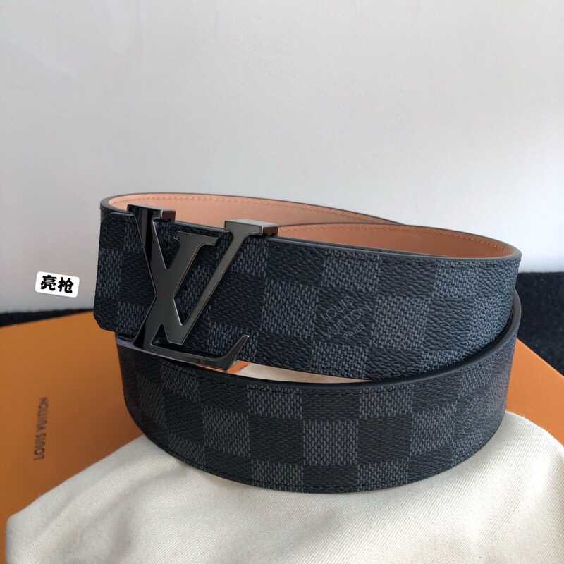 Louis Vuitton Classic Damier/Monogram belt with iconic letters and metal buckle