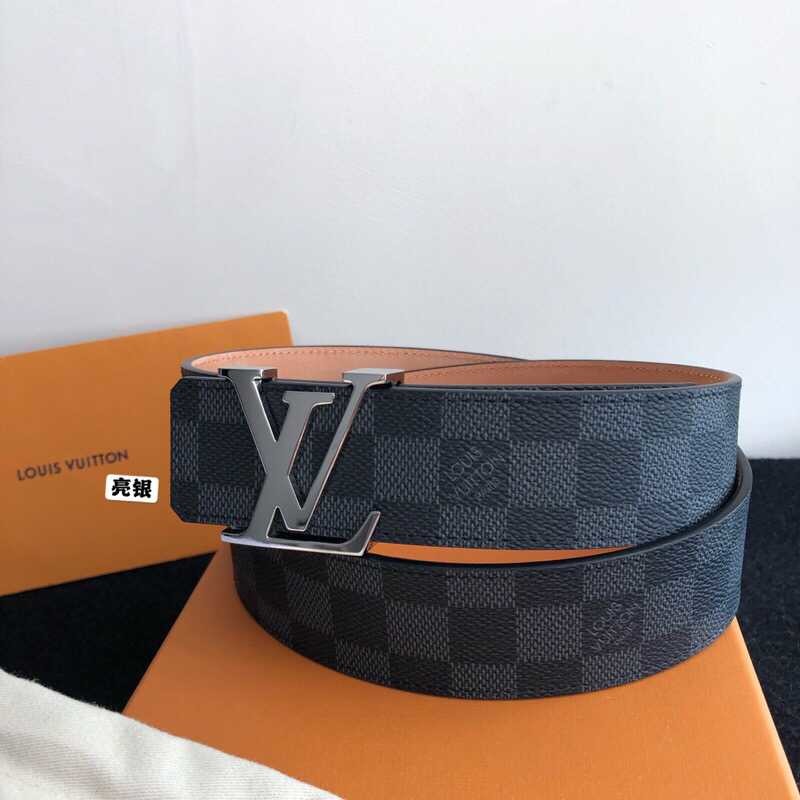 Louis Vuitton Classic Damier/Monogram belt with iconic letters and metal buckle