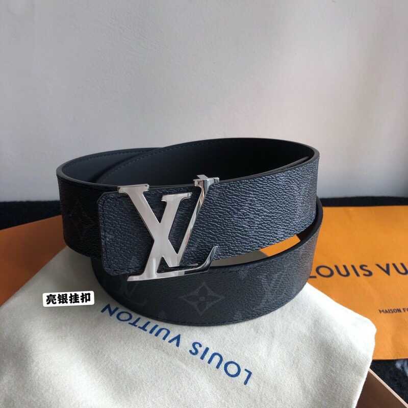 Louis Vuitton Monogram Reversible Initiales 40mm belt