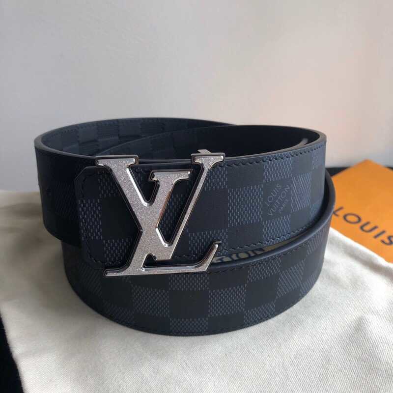 Louis Vuitton Iconic Initials logo 40mm My belt