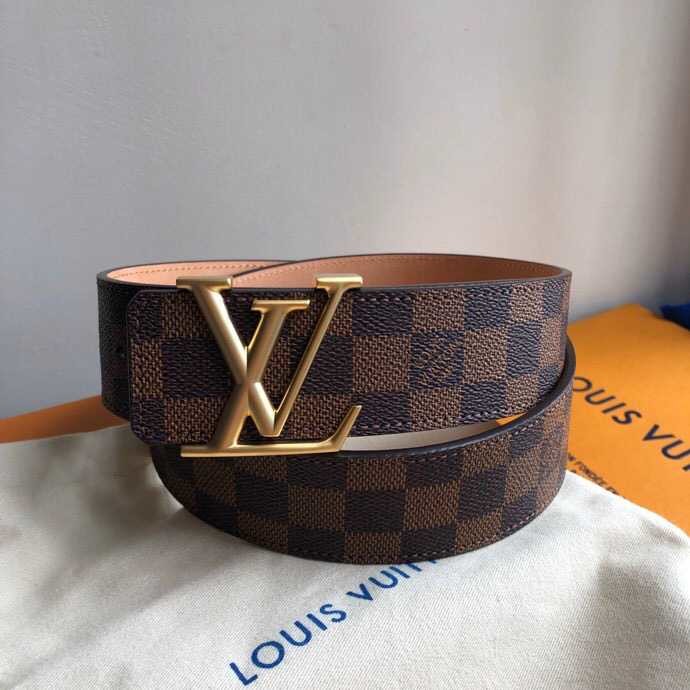 Louis Vuitton 40mm belt with pearl nickel metal buckle