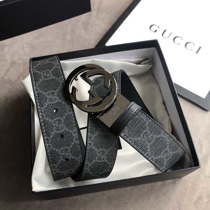 Gucci Men s GG revolving buckle PVC sole leather cowhide Reversible belt