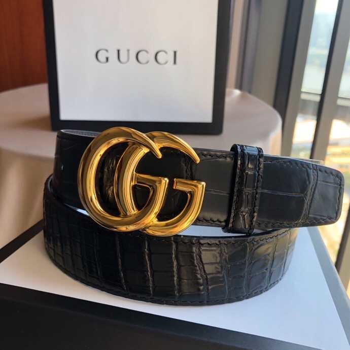 Gucci Cowhide embossed crocodile print Reversible belt