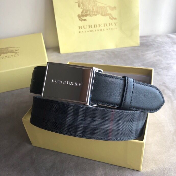 Burberry Men s Check Canvas Belt with Rotating Metal Buckle