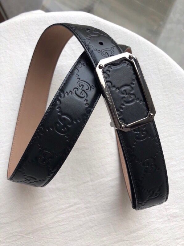 Gucci 35mm stainless steel hollow buckle embossed leather belt