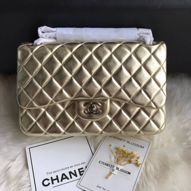 Chanel Lambskin 30cm Classic Flap Bag A1113