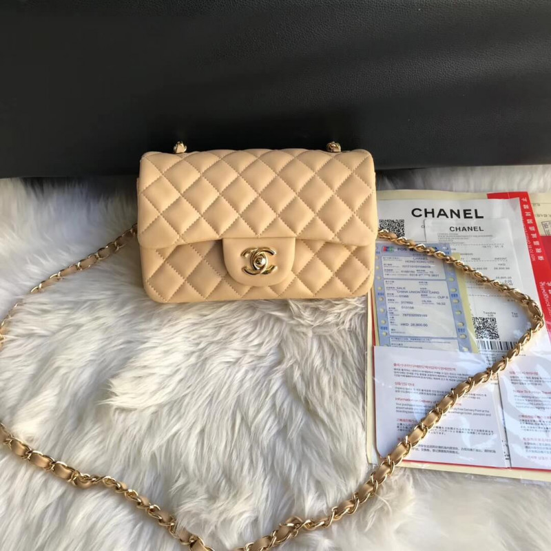 Chanel Lambskin 20cm Classic Flap Bag 1116