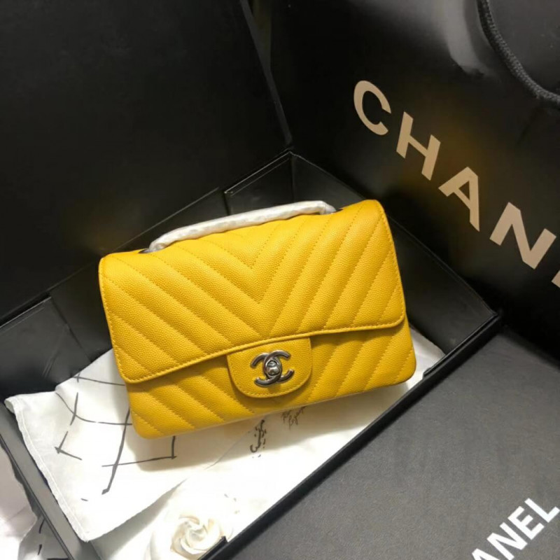 Chanel Chevron Caviar Leathe 20cm Classic Flap Bag 1116