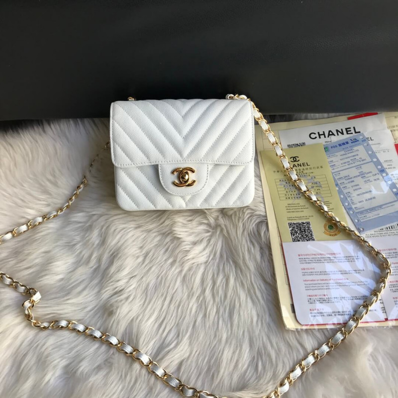 Chanel Chevron Caviar Leathe 17cm Classic Flap Bag 1115