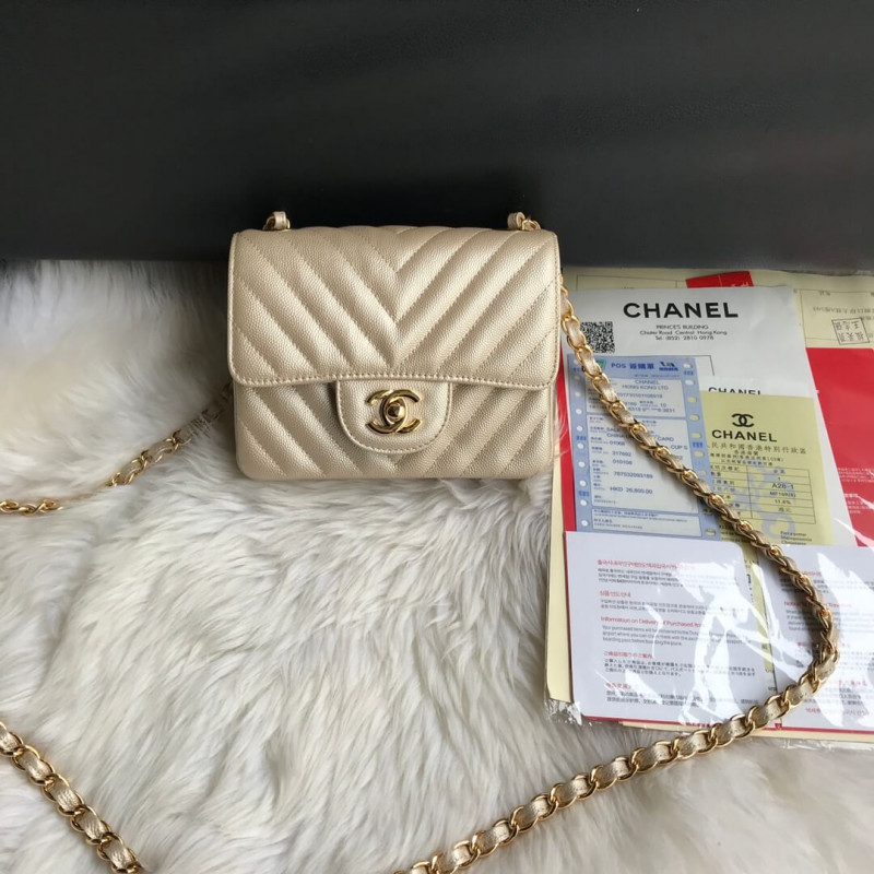 Chanel Chevron Caviar Leathe 17cm Classic Flap Bag 1115