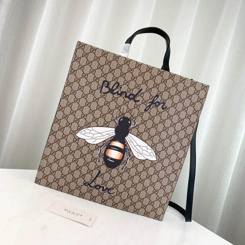 Gucci Bee Print GG Supreme Tote 450850