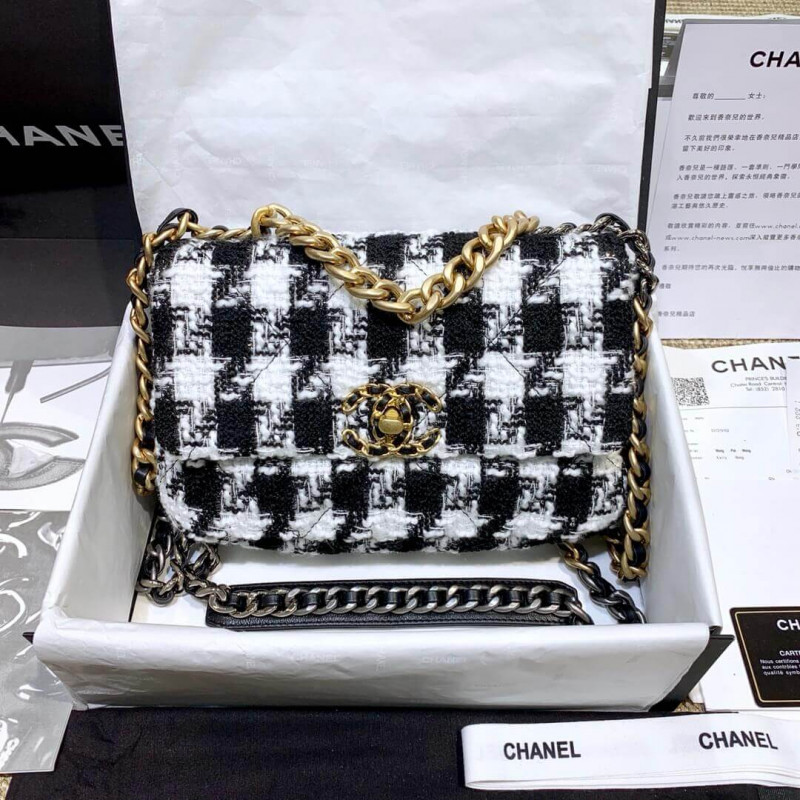 Chanel 19 Tweed Maxi Flap Bag AS1160