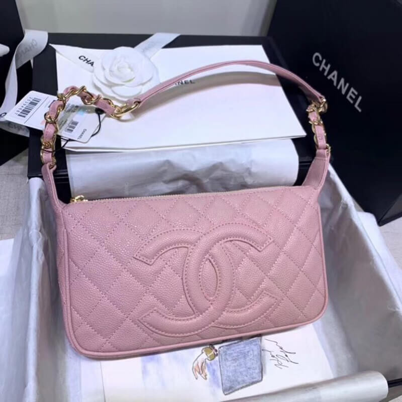 Chanel Grained Leather Hobo Bag B01960