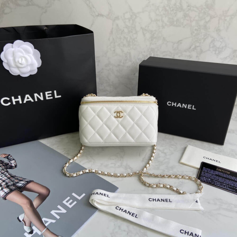 Chanel Mini Vanity Case With Chain AP1472