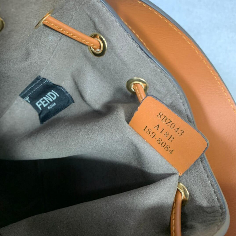 Fendi Mon Tresor Mini Logo-Print Leather Bucket Bag 8BS010