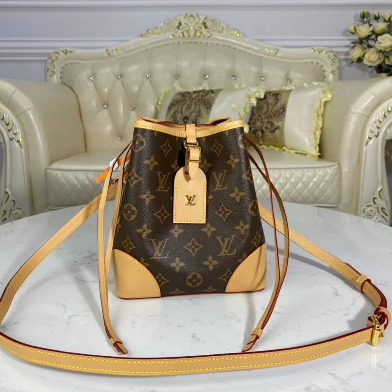 Louis Vuitton Monogram Canvas Bucket Bag M45550