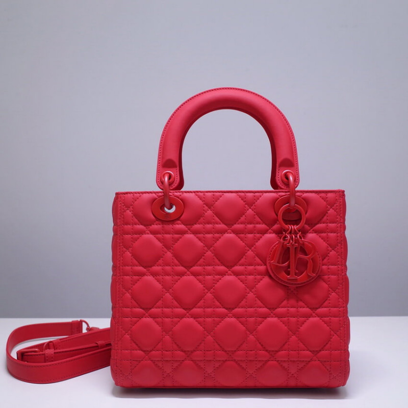 Dior Medium Lady Dior Bag in Ultramatte Cannage Calfskin M0565