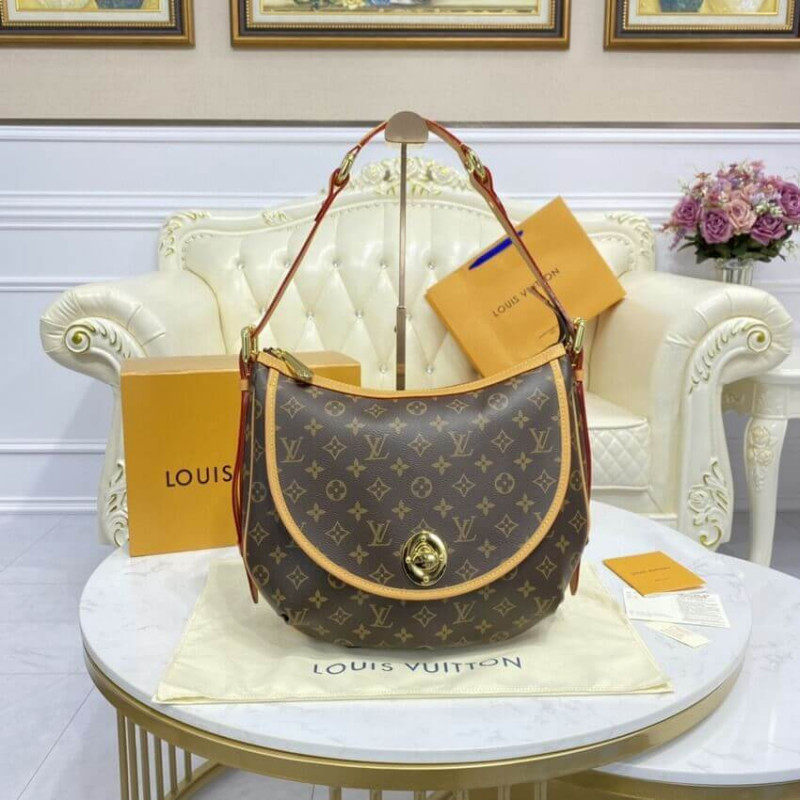 Louis Vuitton Tulum GM Shoulder Bag M40075