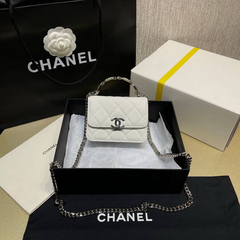 Chanel Enamel Handle Clutch with Chain in Grained Calfskin AP2758