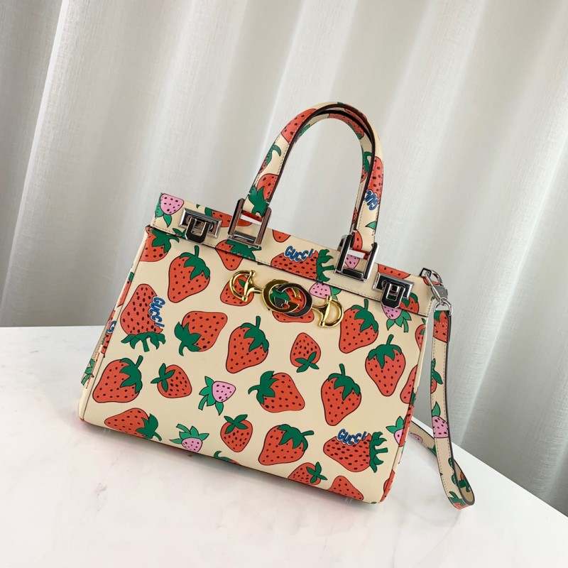 Gucci Zumi Strawberry Print Small Top Handle Bag 569712