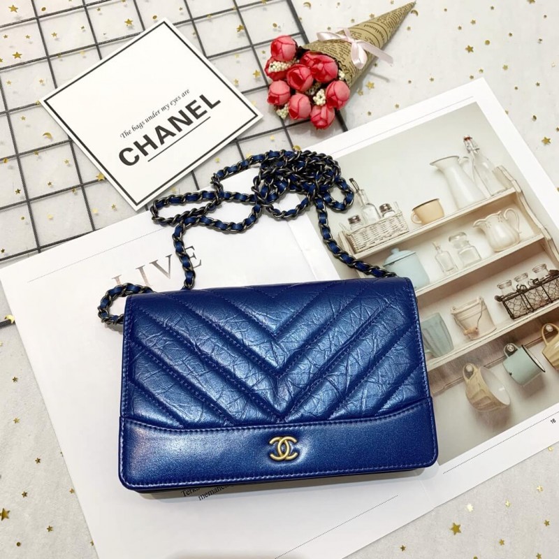 Chanel Chevron Crinkled Calfskin Gabrielle Wallet on Chain WOC Bag A86025