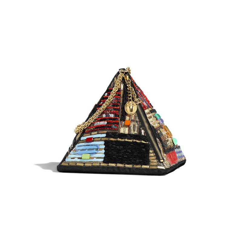 Chanel Pyramid Bag AS0688