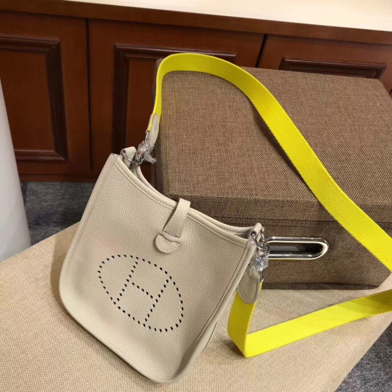 Hermes Mini Evelyne Bag in Togo Leather 17cm