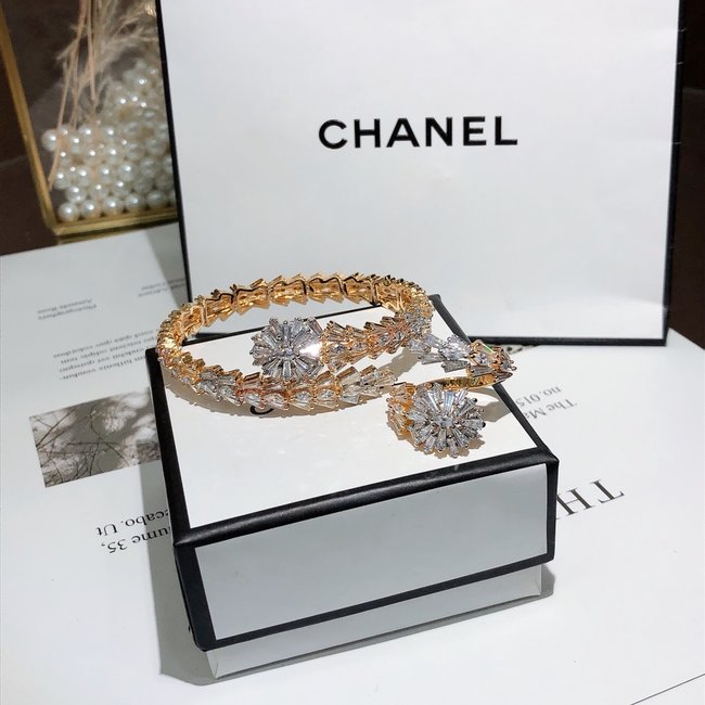 Chanel Bracelet CSJ00001211