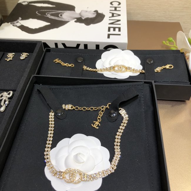 Chanel Necklace CSJ00001909