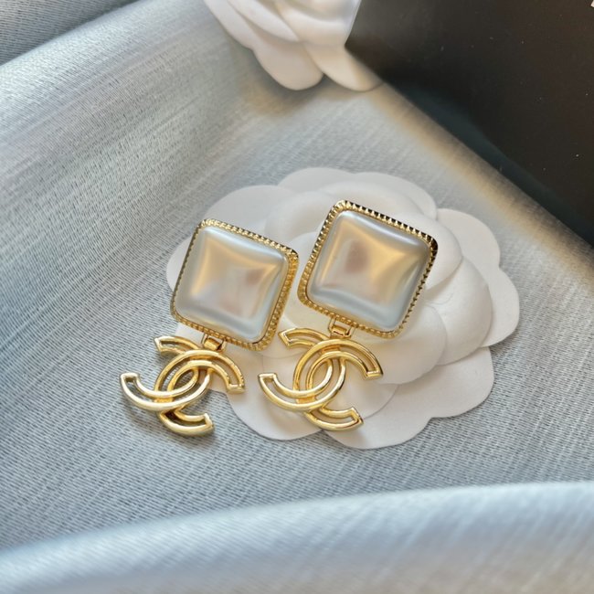 Chanel Earring CSJ60001461