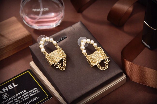 Chanel Earring CSJ60001038