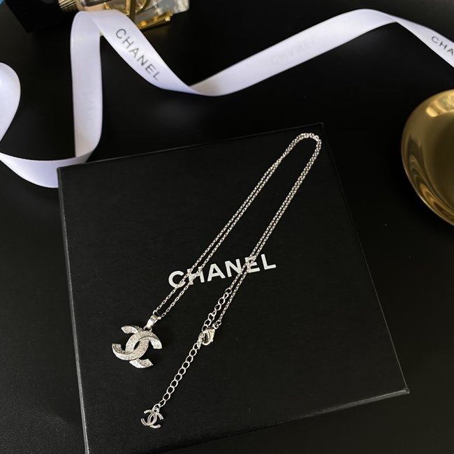 Chanel Necklace CSJ40002332