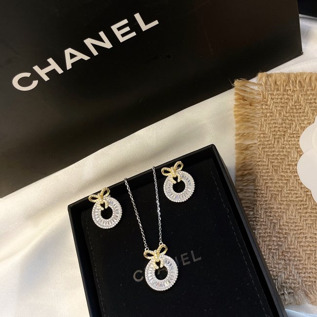 Chanel Necklace CSJ70001170