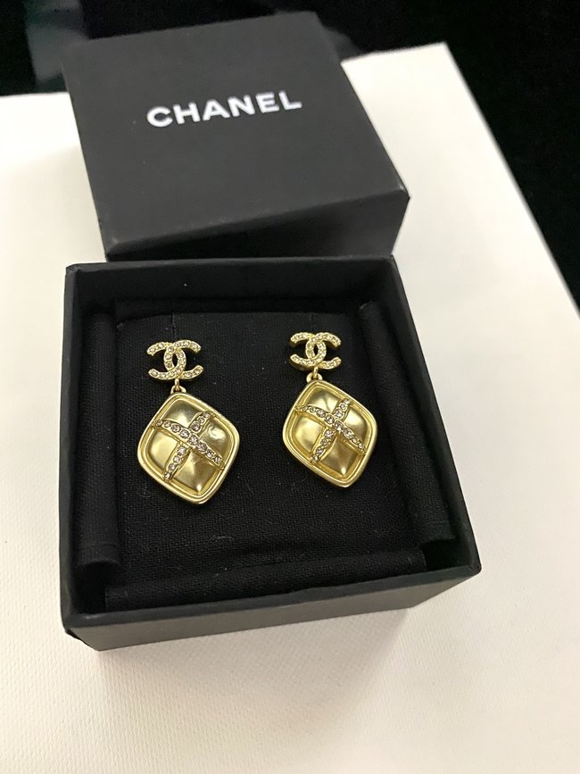 Chanel Earring CSJ44115355