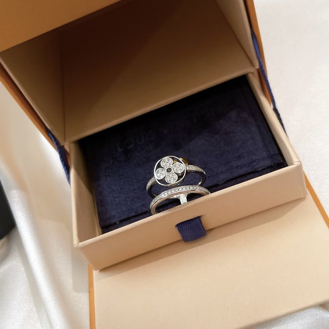 Louis Vuitton ring CSJ53255522