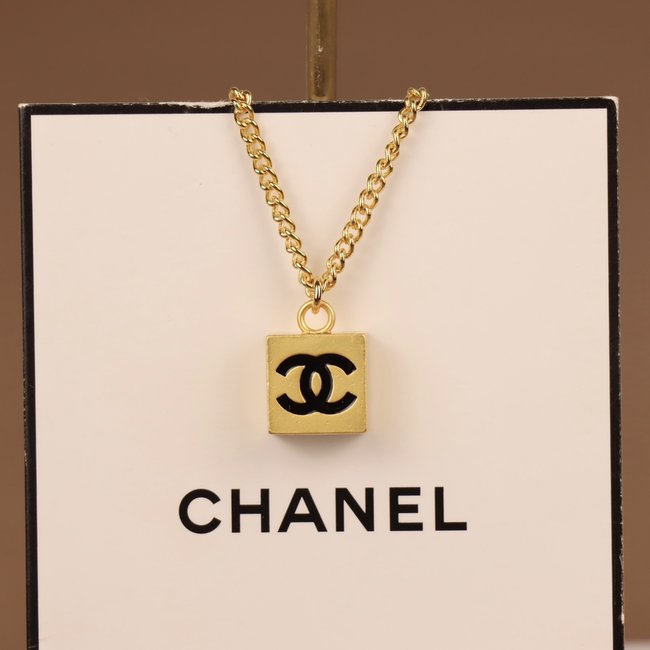 Chanel Necklace CSJ24432251