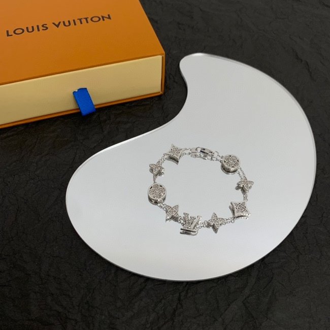 Louis Vuitton Bracelet Chain CSJ24242115
