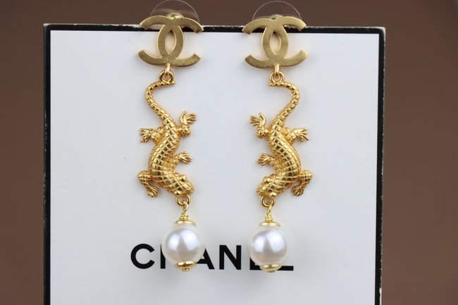 Chanel Earring CSJ24443142